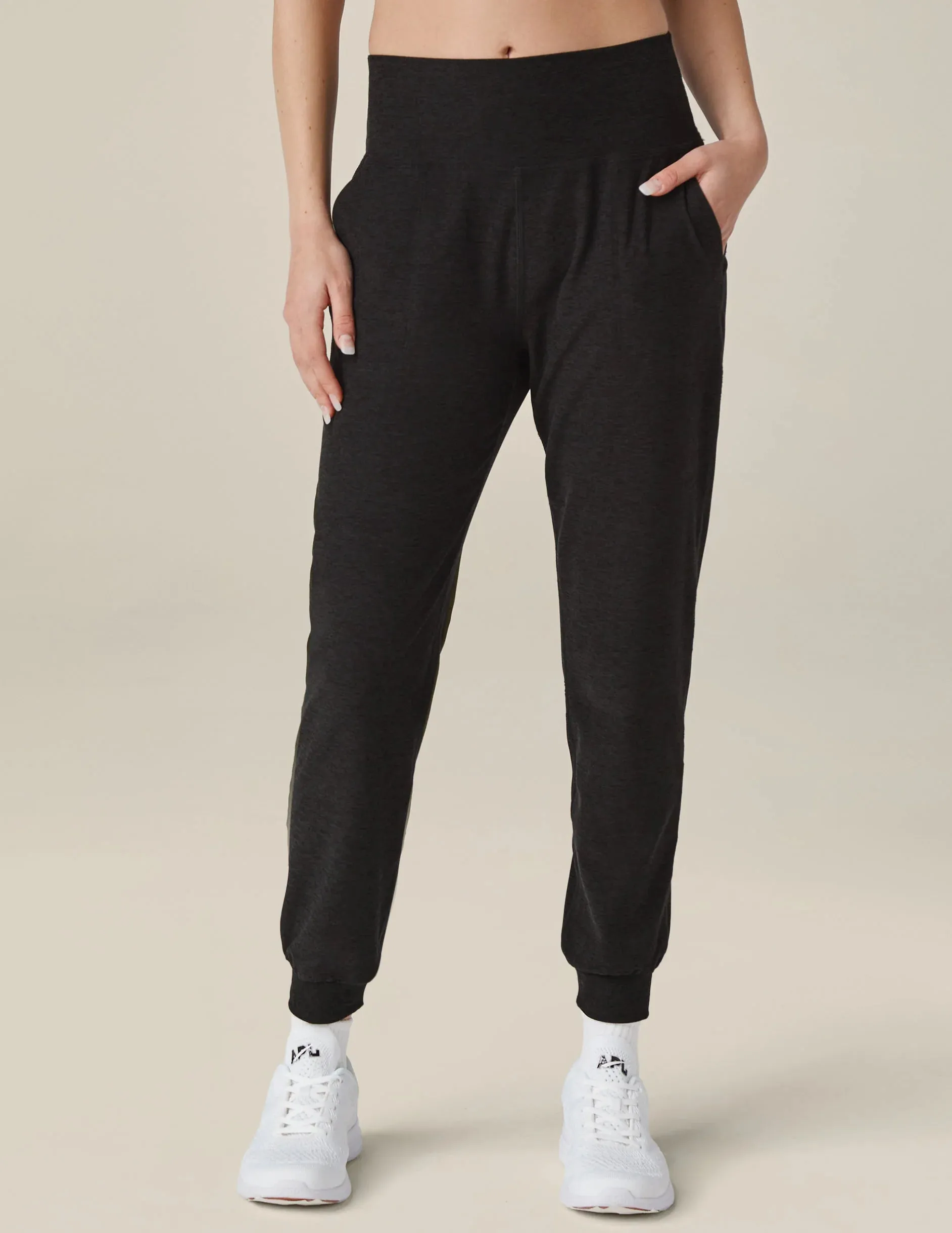 Beyond Yoga Spacedye Midi Jogger - Black