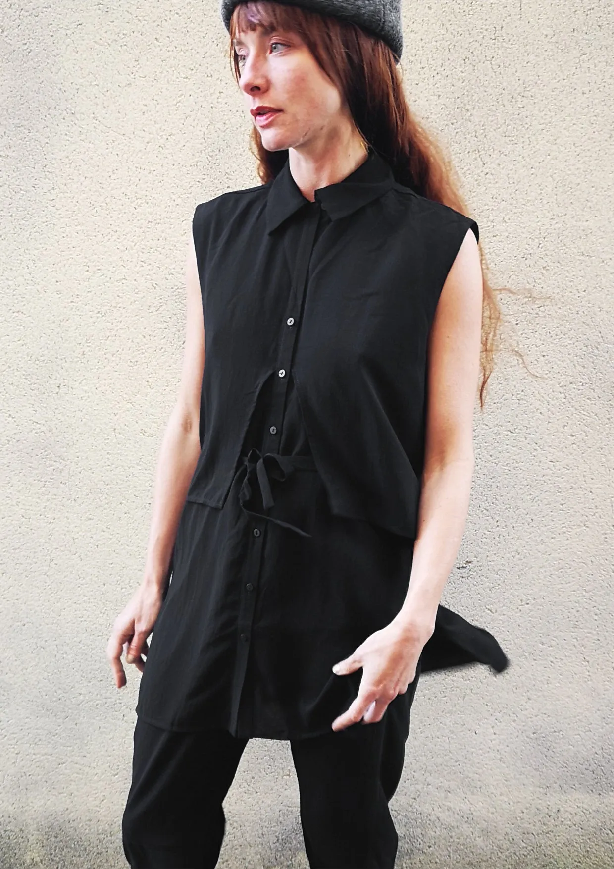 BLOUSE SLEEVELESS DOUBLE LAYER w. BELT - black