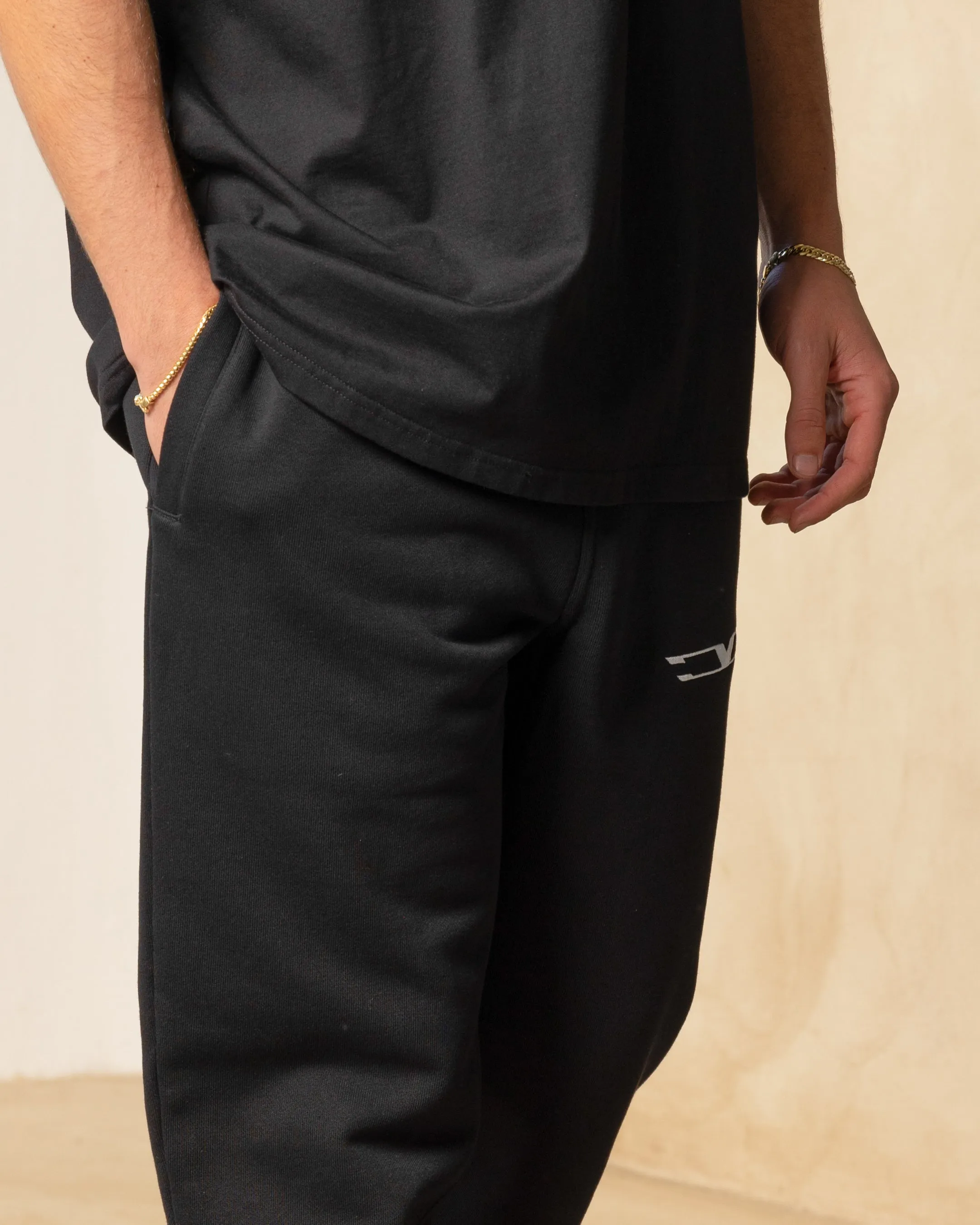 Carre Revolution Baggy Sweatpants Black