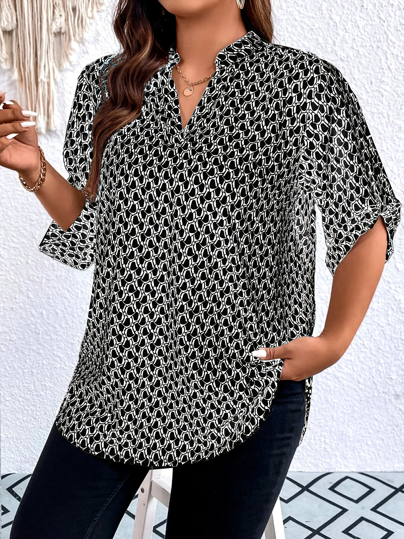 Chic Allover Print Plus Size Tunic Top for Women