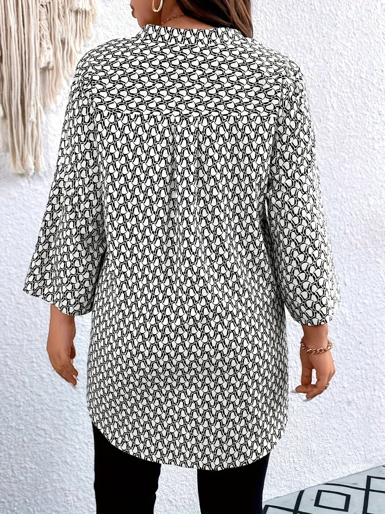 Chic Allover Print Plus Size Tunic Top for Women