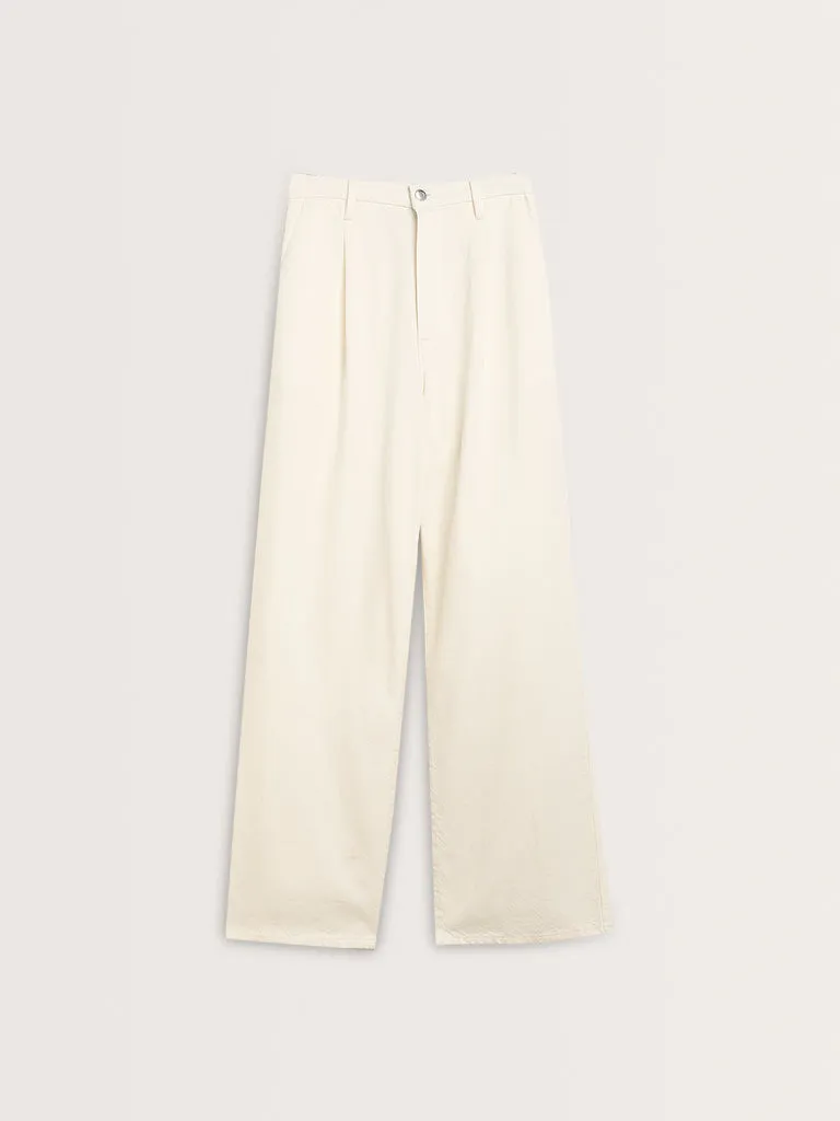 LOV Off-White Relaxed - Fit High - Rise Jeans