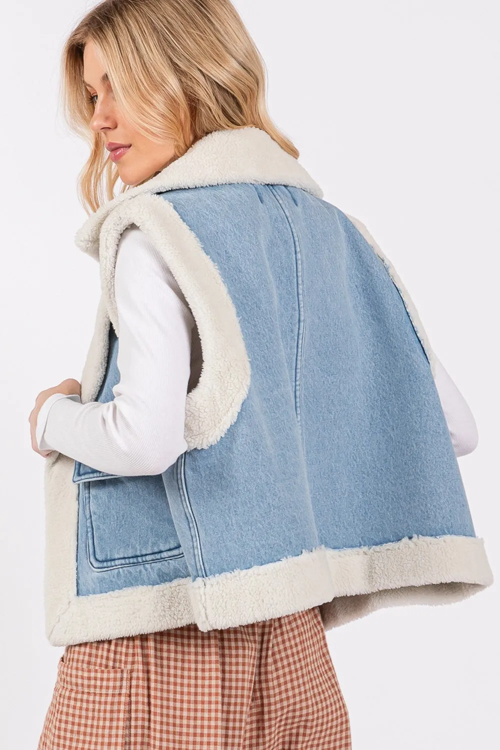 Pocketed Collared Neck Sherpa Vest