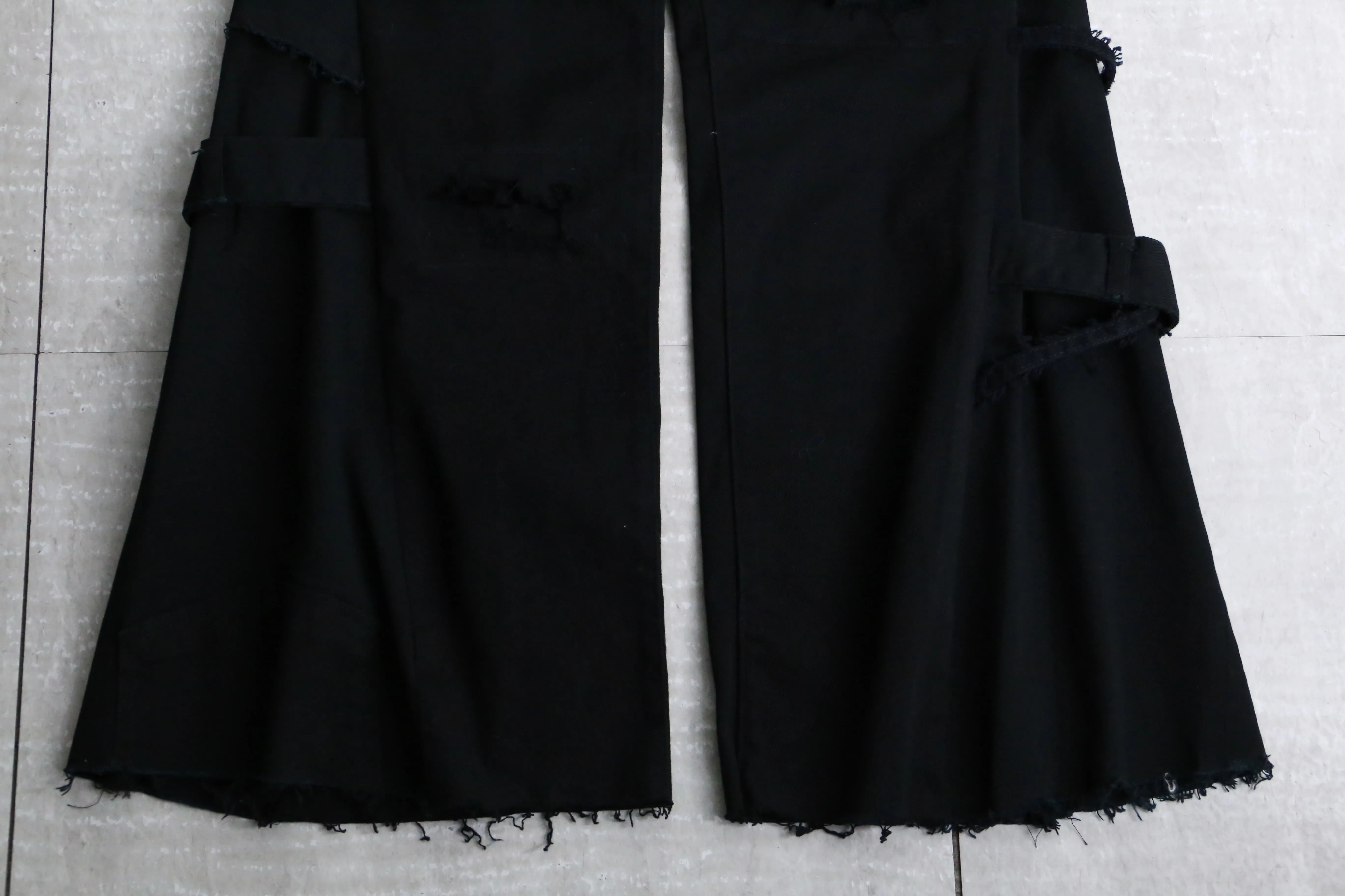 "Re:make" black flare denim pants