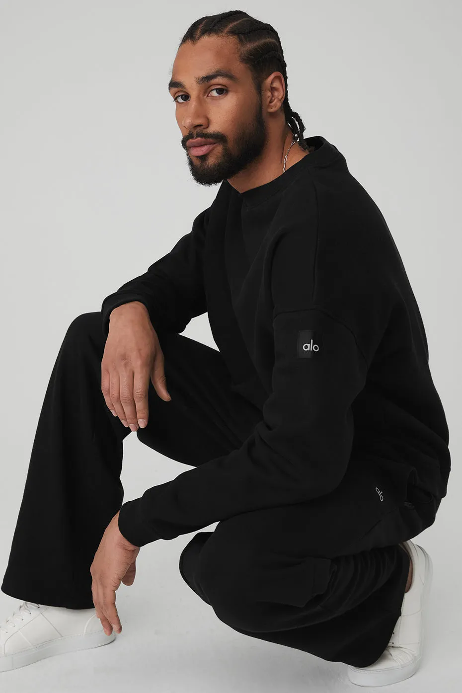 Renown Crew Neck Pullover - Black