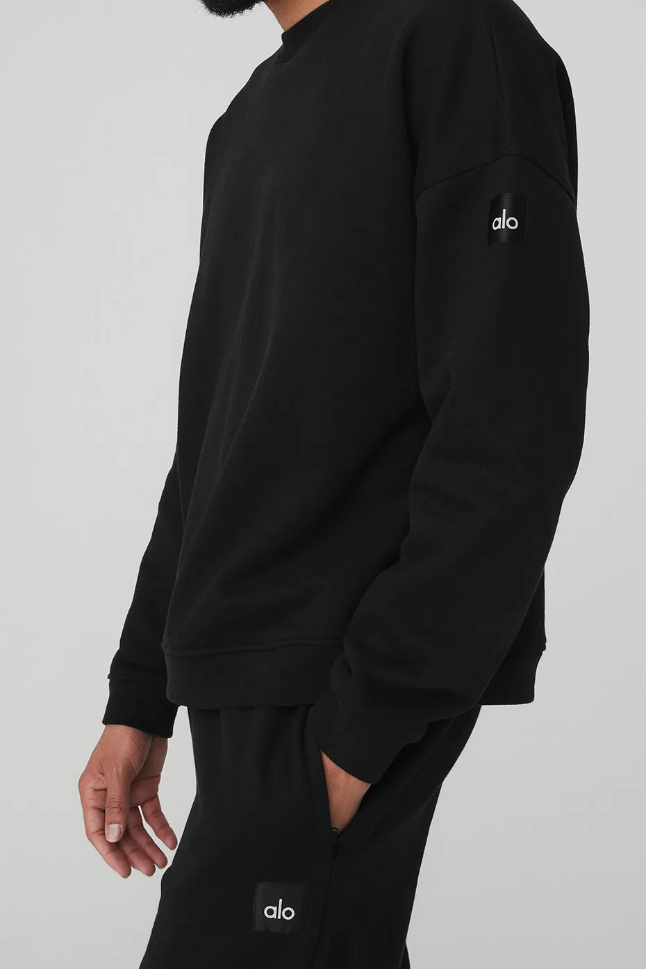 Renown Crew Neck Pullover - Black