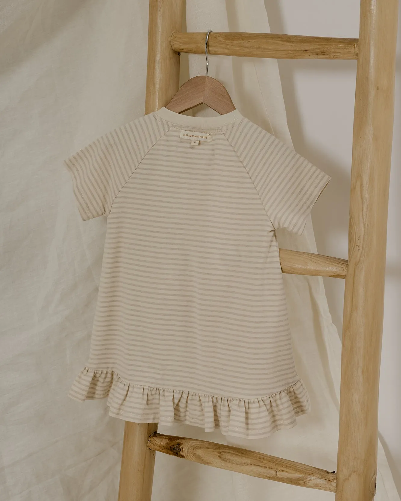 Ruffle Hem Long T-shirt