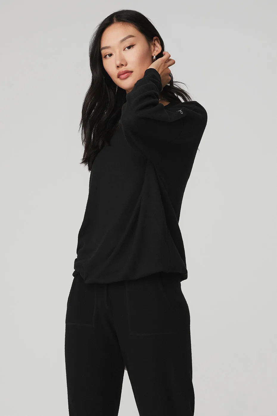 Soho Pullover - Black