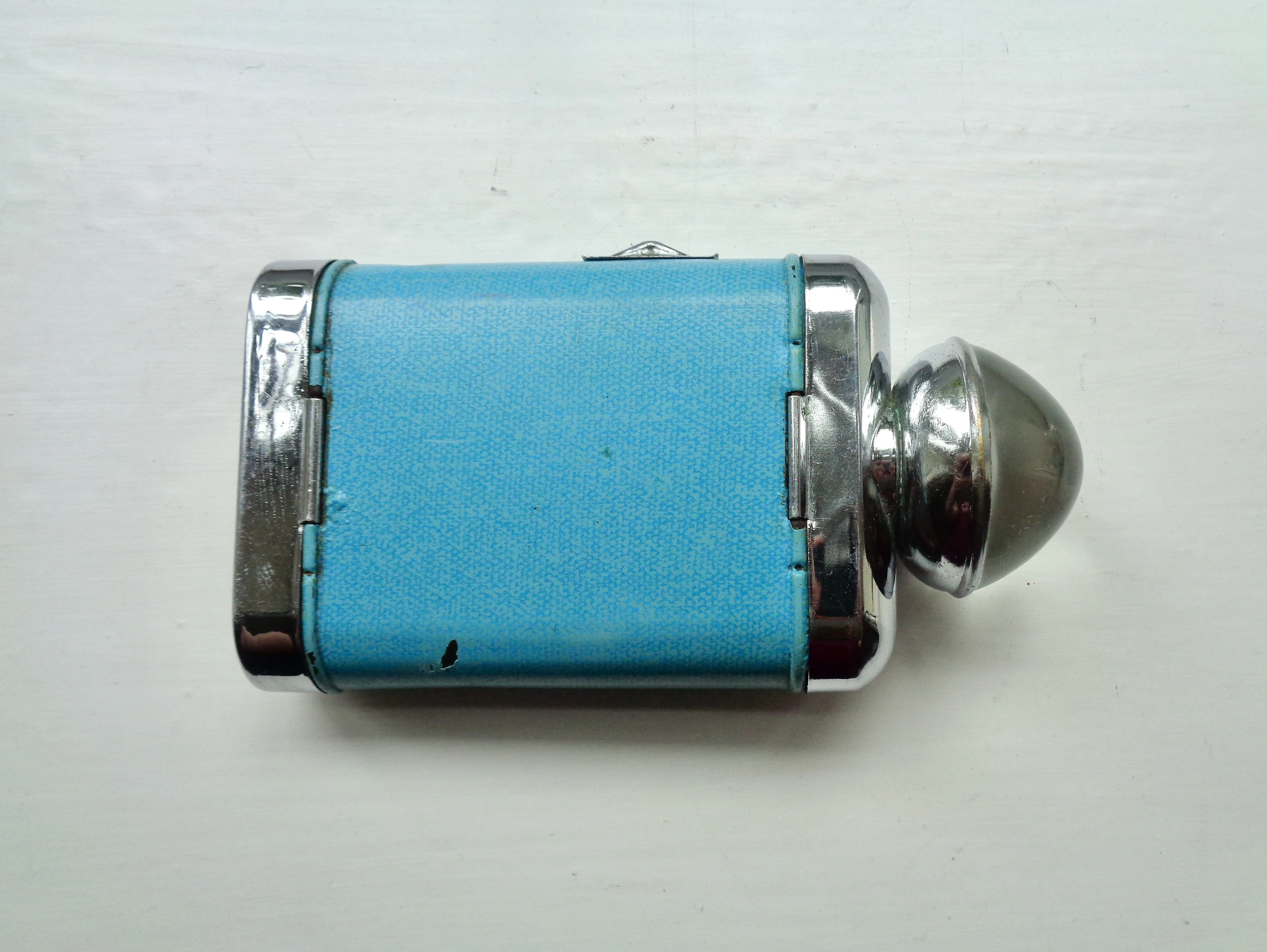 Vintage Ever Ready UK Bullseye Bulb Pocket Torch In A Blue Covered Metal Case