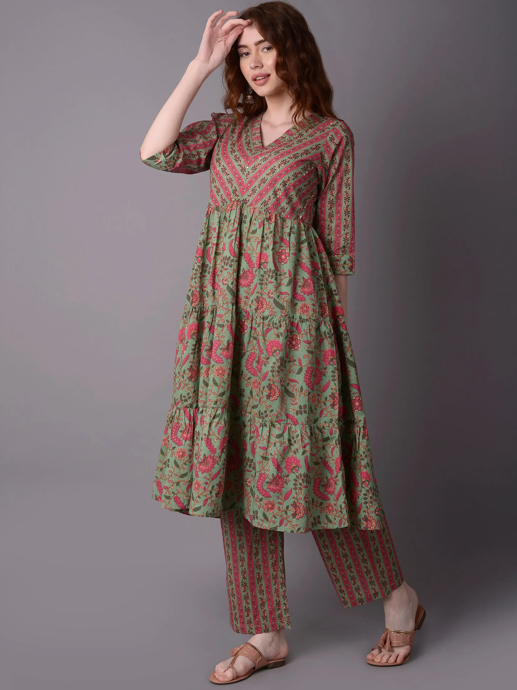 Women Green Floral Printed Kurta Comfort Pant Dupatta