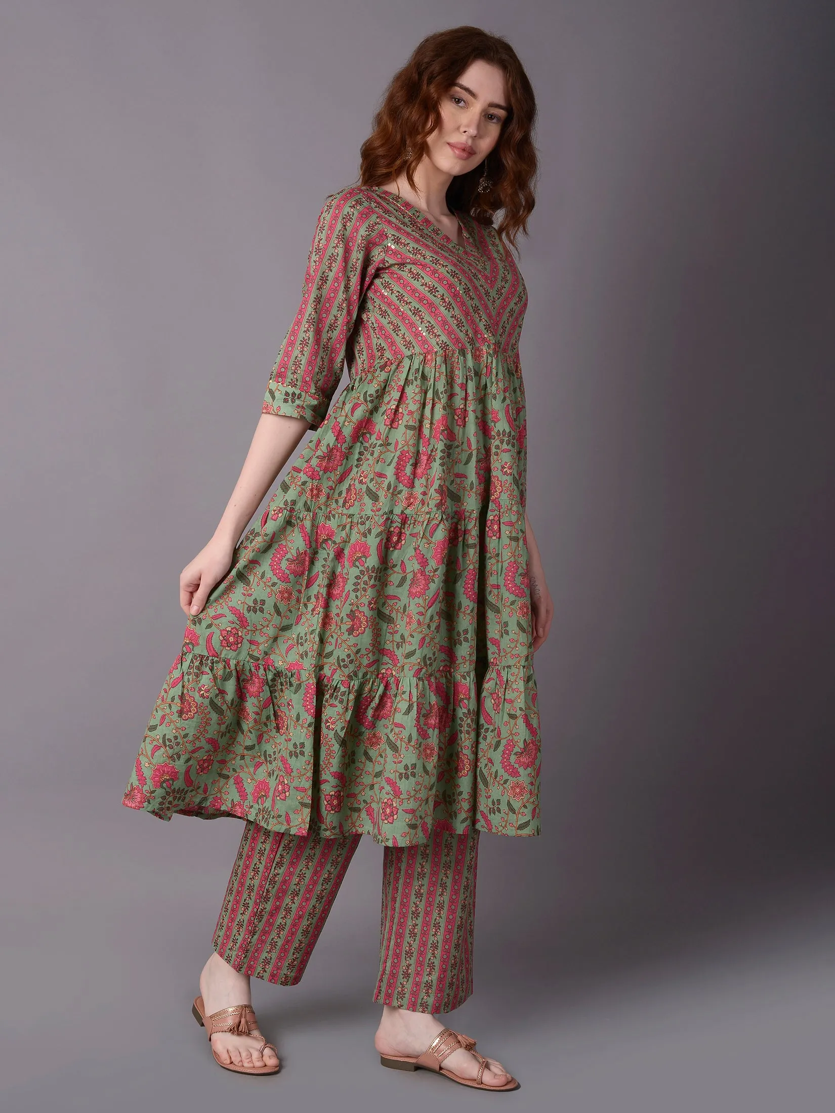 Women Green Floral Printed Kurta Comfort Pant Dupatta