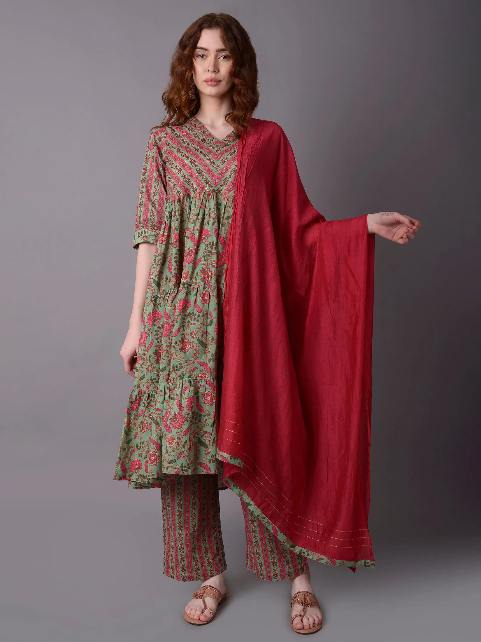 Women Green Floral Printed Kurta Comfort Pant Dupatta